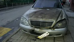Още два автомобила пламнаха в София