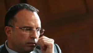 Маскирани пребиха шефа на Държавен фонд 