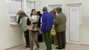 Опашки за лични карти в последния работен ден