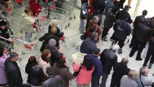В разгара на празничното пазаруване - бум на кражбите