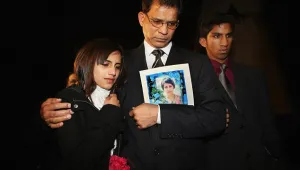 4000 души се стекоха на погребението на медицинската сестра Салданя
