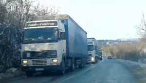 Над 50 души блокираха ГКПП-Златоград