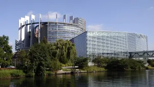 Европейският парламент спря ново поскъпване на тока в ЕС