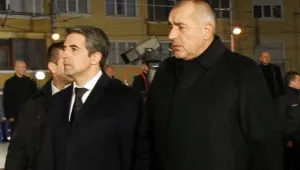 Официална България скърби за жертвите в Нютаун