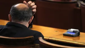 Парламентът си отпусна широка коледно-новогодишна почивка