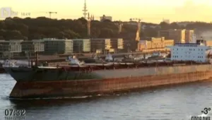 Блокираните край Пакистан български моряци се прибират до дни