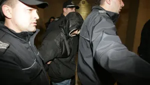 Блъсналият жена в метрото отива в психиатрична клиника
