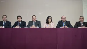 Новото дясно е на път да се разпадне преди създаването си