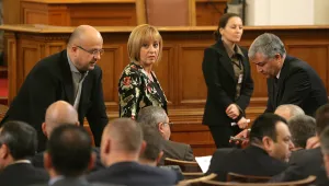 Изборният кодекс на Мая Манолова влезе в парламента