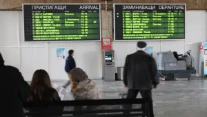 Заради строгите мерки: Клиентите на БДЖ ще доказват целта на своето пътуване