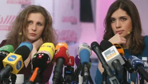 Надежда и Мария от Pussy Riot арестувани в Сочи