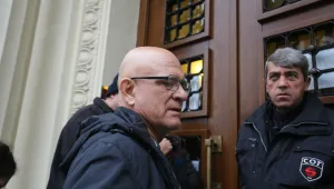 До обяд 16 000 души са изтеглили 600 млн. лв. от КТБ