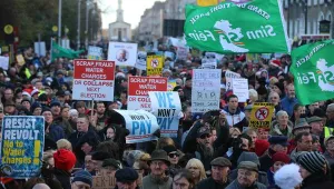 Хиляди ирландци протестираха, защото вече ще трябва да плащат водата си