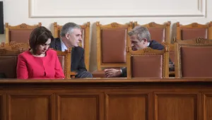ГЕРБ бламира  Ивайло Калфин. Той: Така не може да се работи