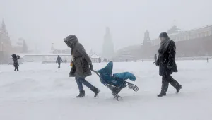 Силна снежна буря в Москва по Коледа