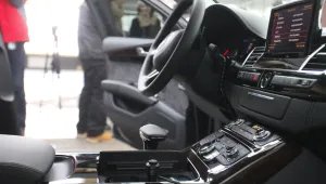 НСО поръча два автомобила за 2,5 млн. лв.