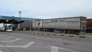 Заради софтуерен проблем: Затруднения в движението през „Дунав мост“ при Русе