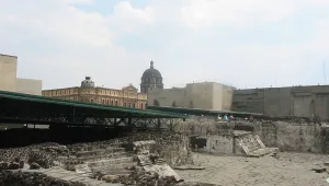 Мексикански археолози откриха тунел в ацтекската пирамида Темпло Майор