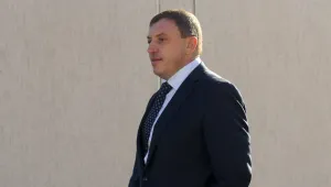 Алексей Петров познавал охранителя, стрелял на бул. 