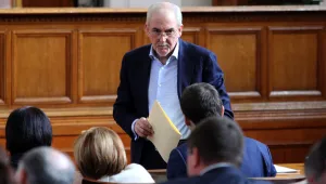 ДПС изключи Лютви Местан 