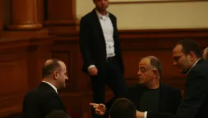 Ген. Атанасов подаде оставка като шеф на вътрешната комисия в парламента