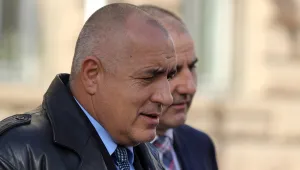 Премиерът: Ще поръчвам в Москва една бронирана „Лада Нива” и ще се возя на нея