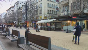 Законни ли са зимните градини по бул. „Витоша“ и ще бъдат ли премахнати