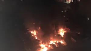 Пожар горя в столична автокъща