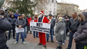 Таксиметрови шофьори отново на протест в Пловдив