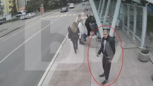 Започва делото срещу младежа, изритал възрастна жена в Бургас