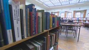 Националната библиотека подарява годишни читателски карти