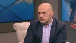 Томислав Дончев: Президентът се е превърнал в политик, но да внимава със силните думи