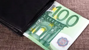 Минималната работна заплата в Испания ще бъде повишена с 4% до 858 евро през 2018 г. 