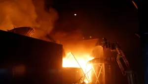 Пожар в Мумбай взе най-малко 16 жертви