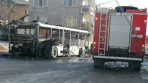 Автобус изгоря във Велинград (СНИМКИ)