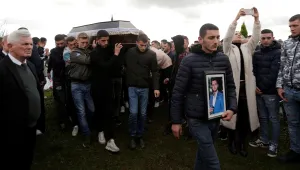 След труса в Албания: Кметицата на Дуръс подаде оставка