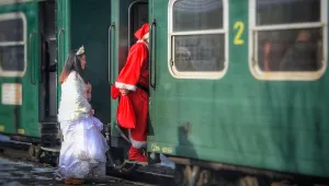 Дядо Коледа ще пътува във влак 