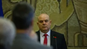 Правосъдният министър внася точката за предсрочното освобождаване на Гешев