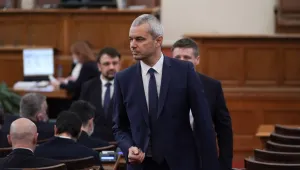 Костадинов за Никола Минчев, който е с COVID-19: Опитват се да избягат от утрешния протест