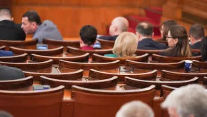 На първо четене: Безплатни учебници за учениците до 12. клас
