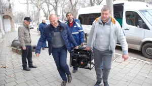 Росен Христов дари 18 генератора на българи в Украйна