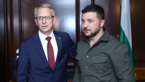 Зеленски разговаря с Денков за отбранителни нужди на Украйна