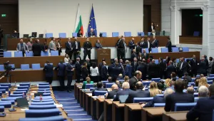 Парламентът с нов опит да гласува по-високата минимална заплата и бюджета на НЗОК