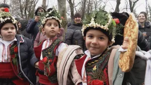 Уникален обичай: В първия ден на Коледа оживява традицията на танцуващите коледари