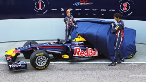 Формула 1: Световният шампион Ред Бул представи болида си RB 7