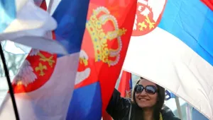 Десетки хиляди поискаха предсрочни избори в Сърбия