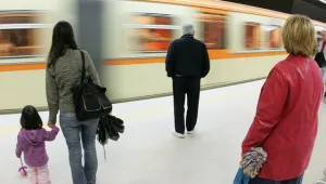 Забравена раница затвори метростанция „Европейски съюз” 