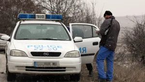 Микробус се блъсна в автобус - петима пострадаха 