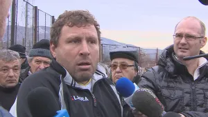 Вили Вуцов поема Левски до лятото