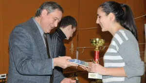 Шампиони по волейбол ще стават химици